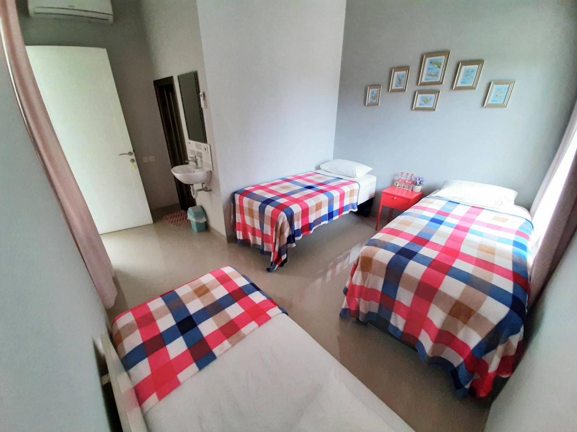 Inni Homestay Malang Cameră foto